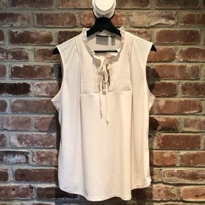 Tie Front Detail Sleeveless Blouse